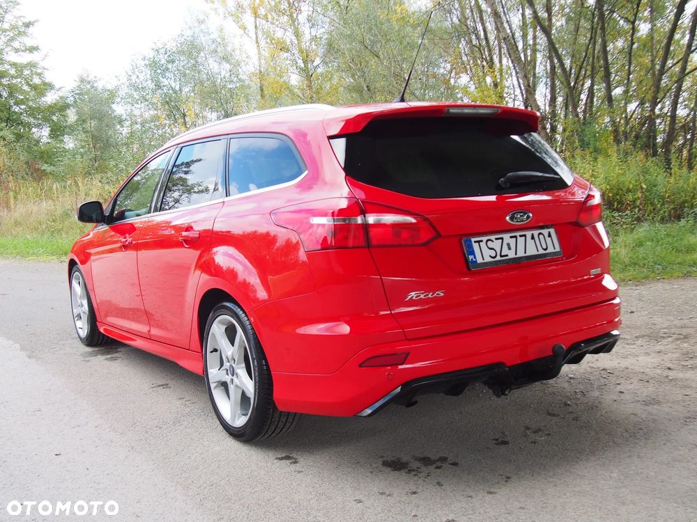 Ford Focus 1.0 EcoBoost ST-Line Red ASS - 17
