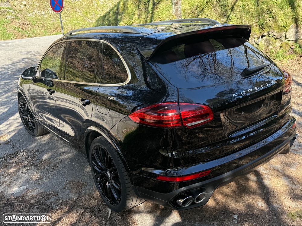Porsche Cayenne - 9