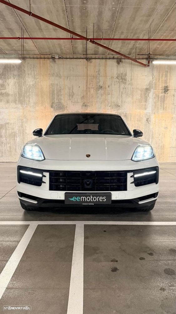 Porsche Cayenne Coupé E-Hybrid Black Edition - 3