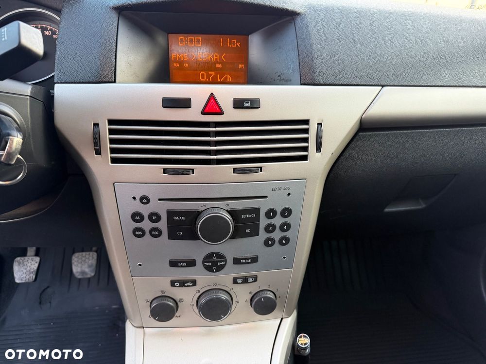 Opel Astra 1.4 Enjoy - 17