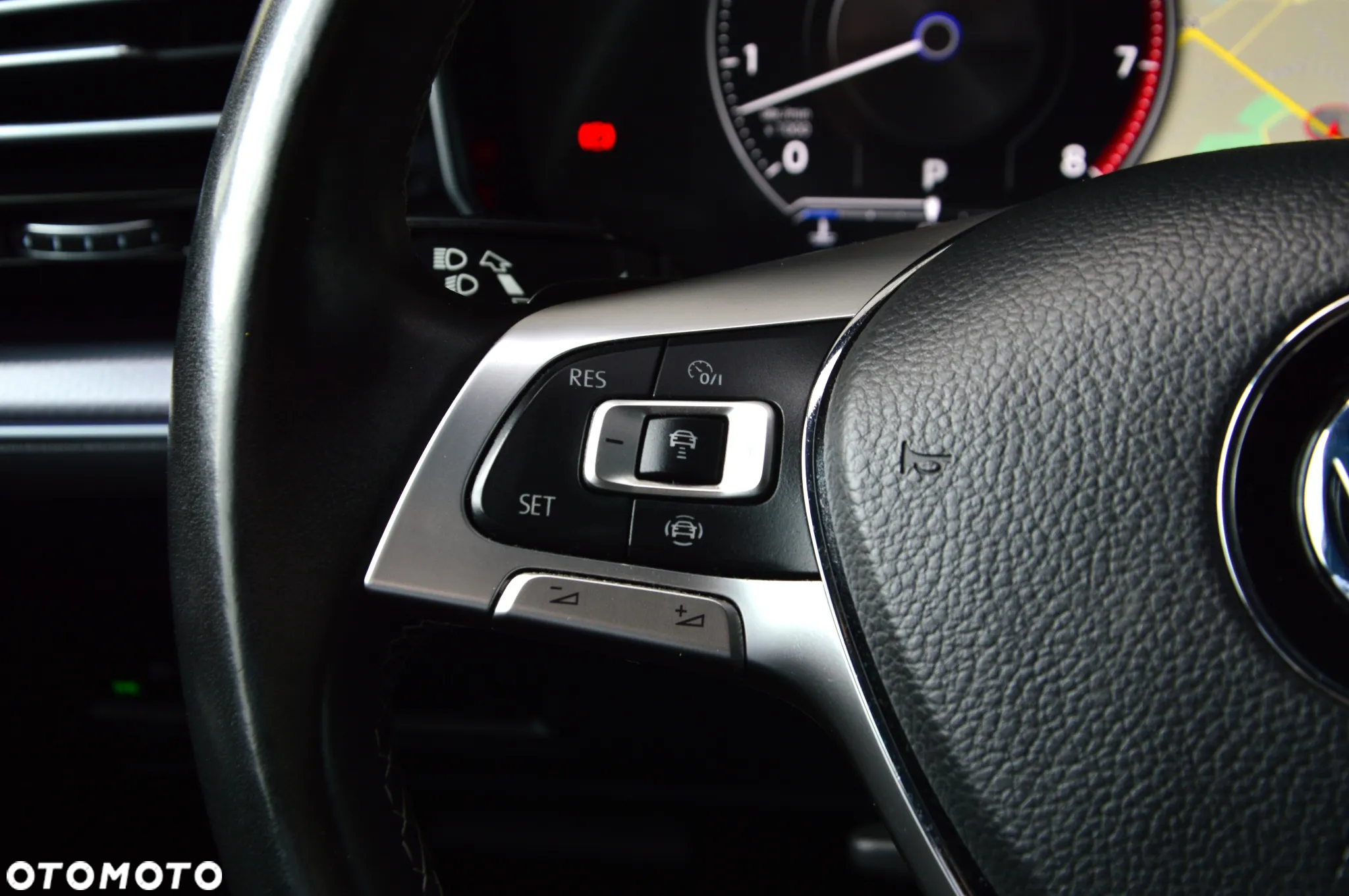 Volkswagen Touareg 3.0 V6 TFSI 4Motion R-Line - 36