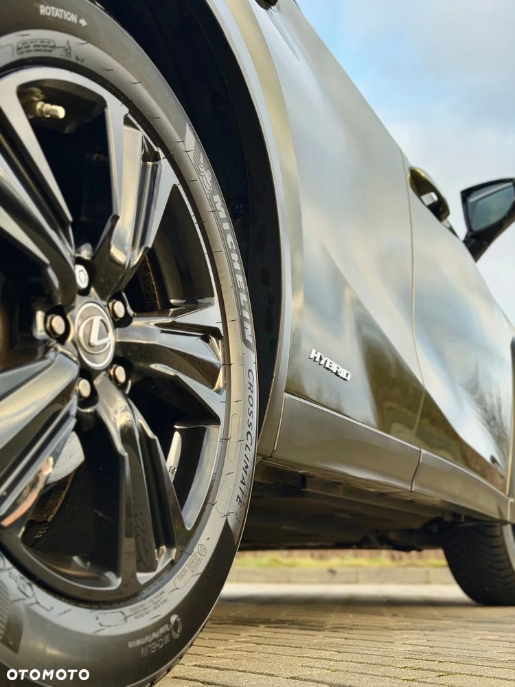 Lexus UX 250h GPF F Impression 2WD - 12