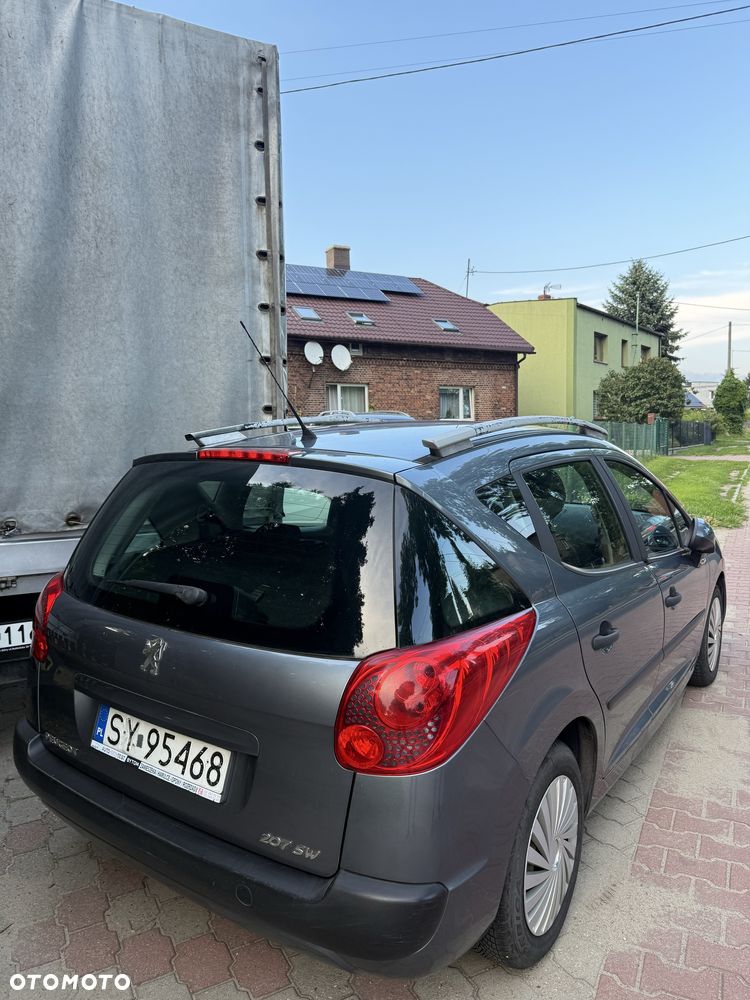 Peugeot 207 - 3