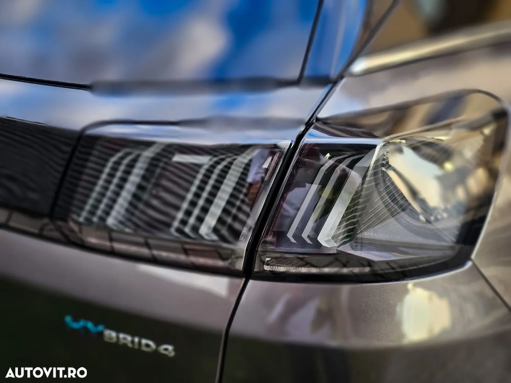 Peugeot 3008 PHEV 300 EAT8 4X4 GT - 36