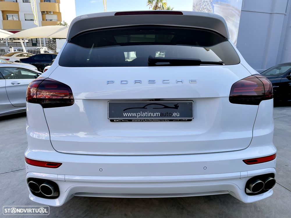 Porsche Cayenne S E-Hybrid - 5