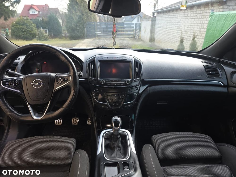 Opel Insignia - 10