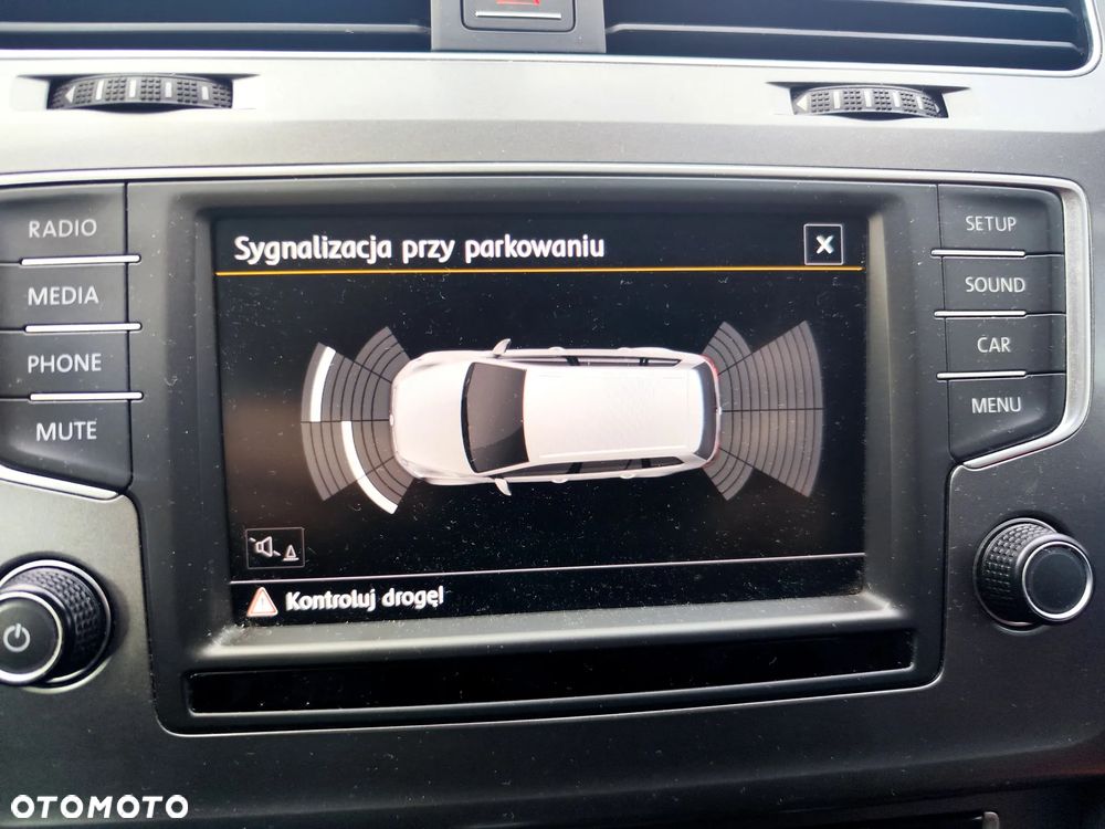 Volkswagen Golf VII 1.6 TDI BlueMotion Trendline - 11