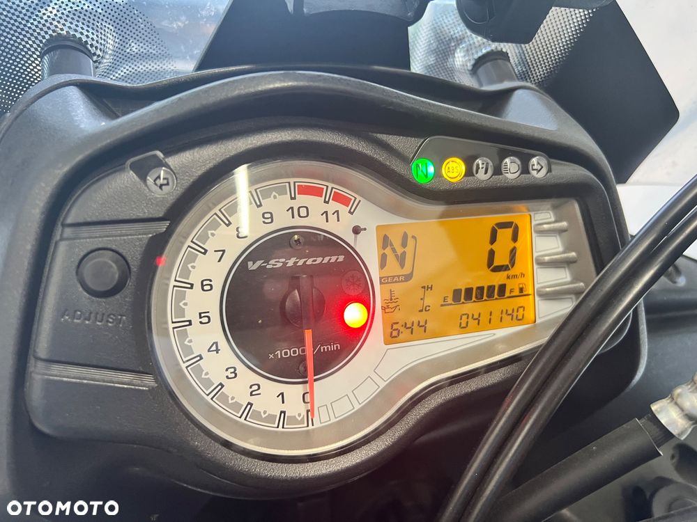 Suzuki DL - 3
