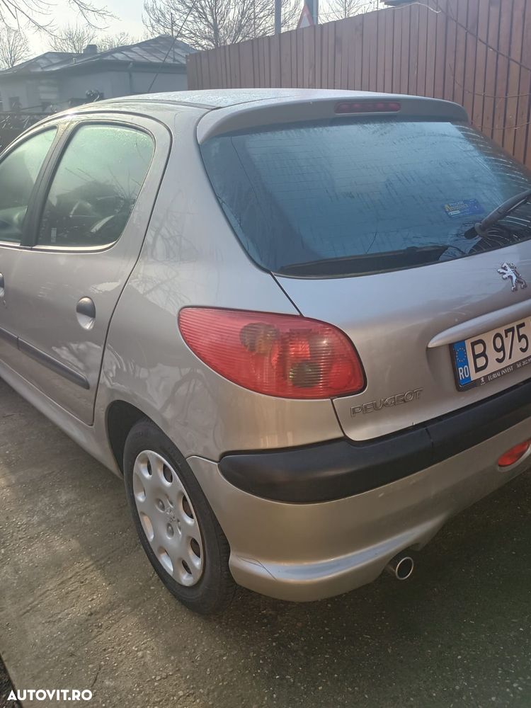 Peugeot 206 - 1