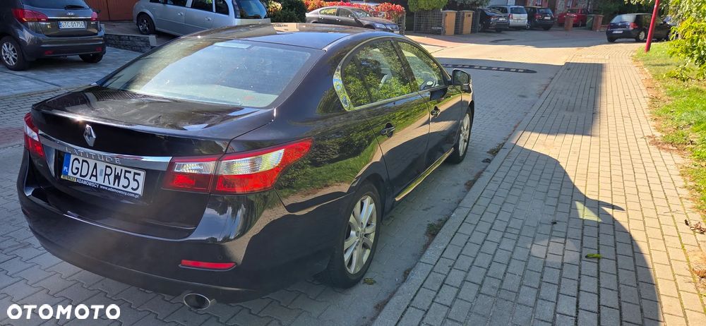 Renault Latitude - 4