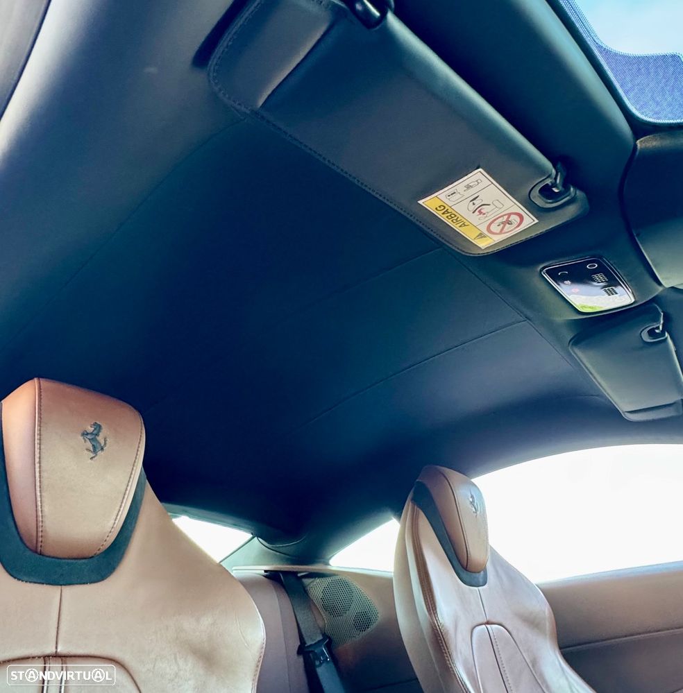 Ferrari Roma 3.9 Twin-Turbo V8 - 18