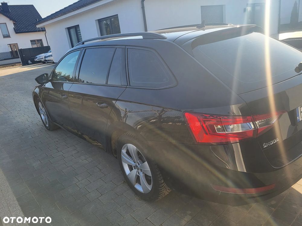 Skoda Superb 2.0 TDI Active DSG - 4