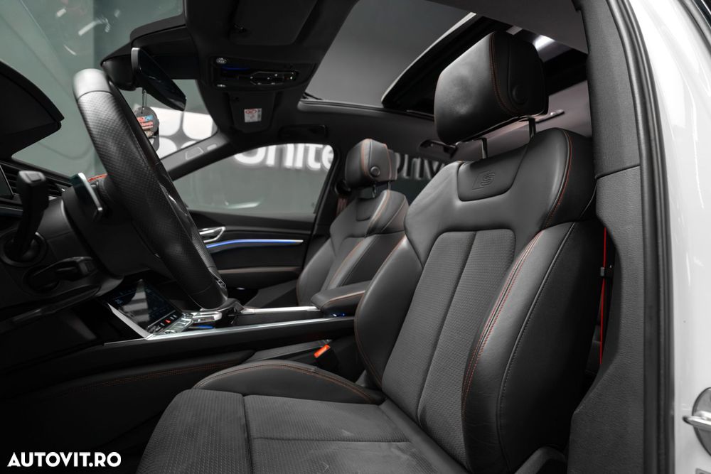 Audi Q8 Sportback e-tron - 34