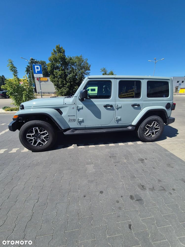 Jeep Wrangler - 25