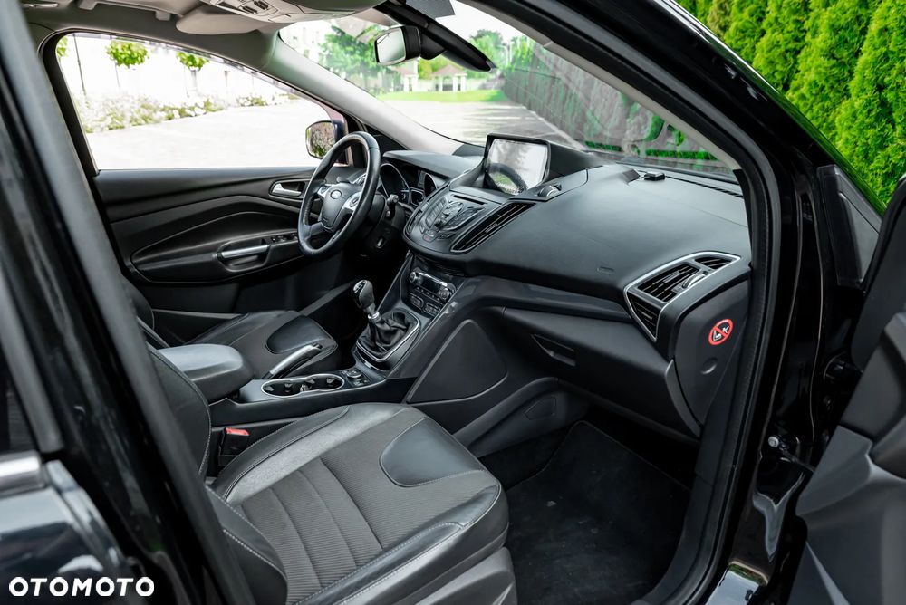 Ford Kuga 2.0 TDCi 4x2 Titanium - 24