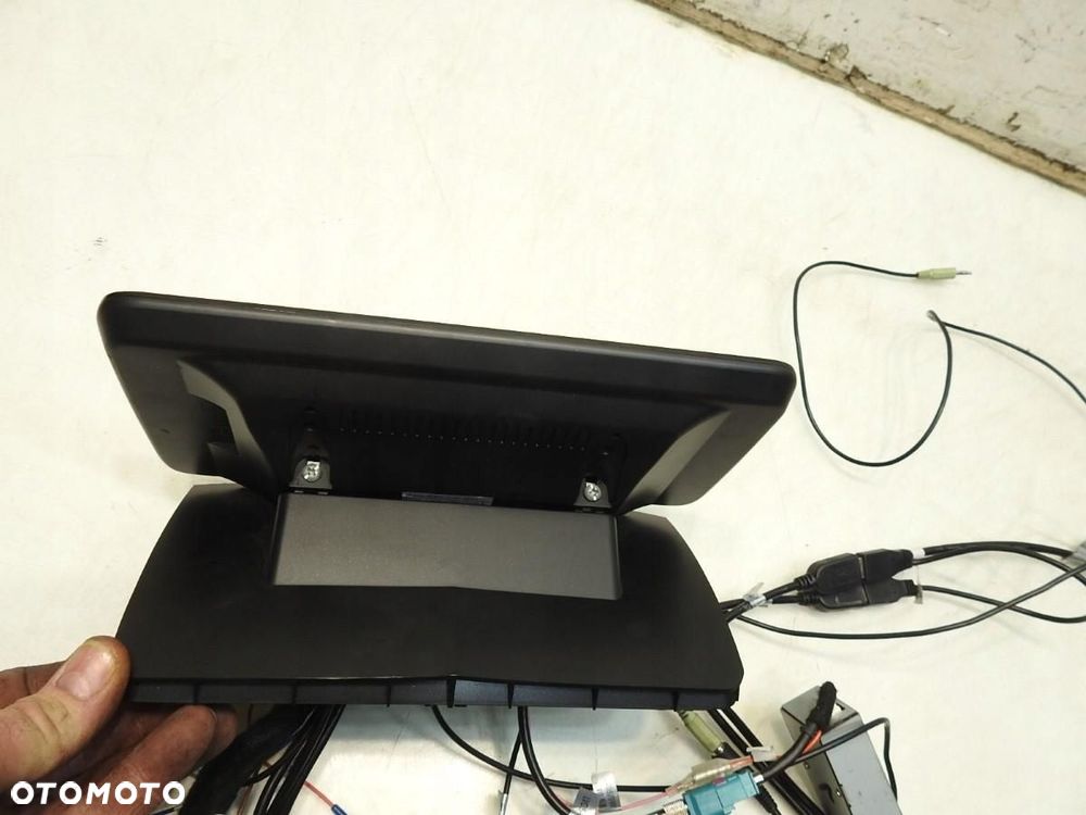 ODTWARZACZ MULTIMEDIALNY MERCEDES W204 A2045405606 - 10