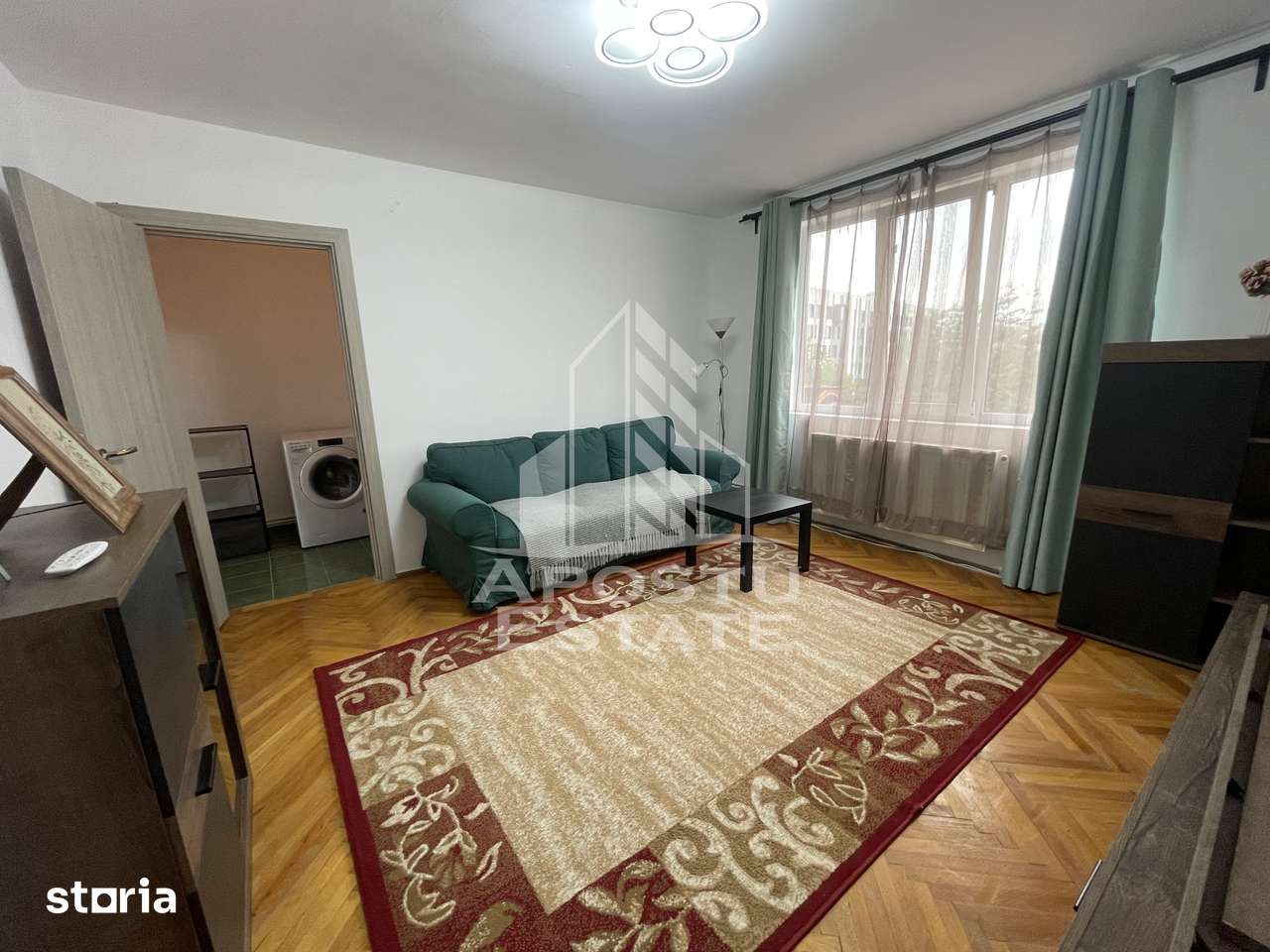 Apartament cu doua camere, Central- Piata 700 — fotografia 1