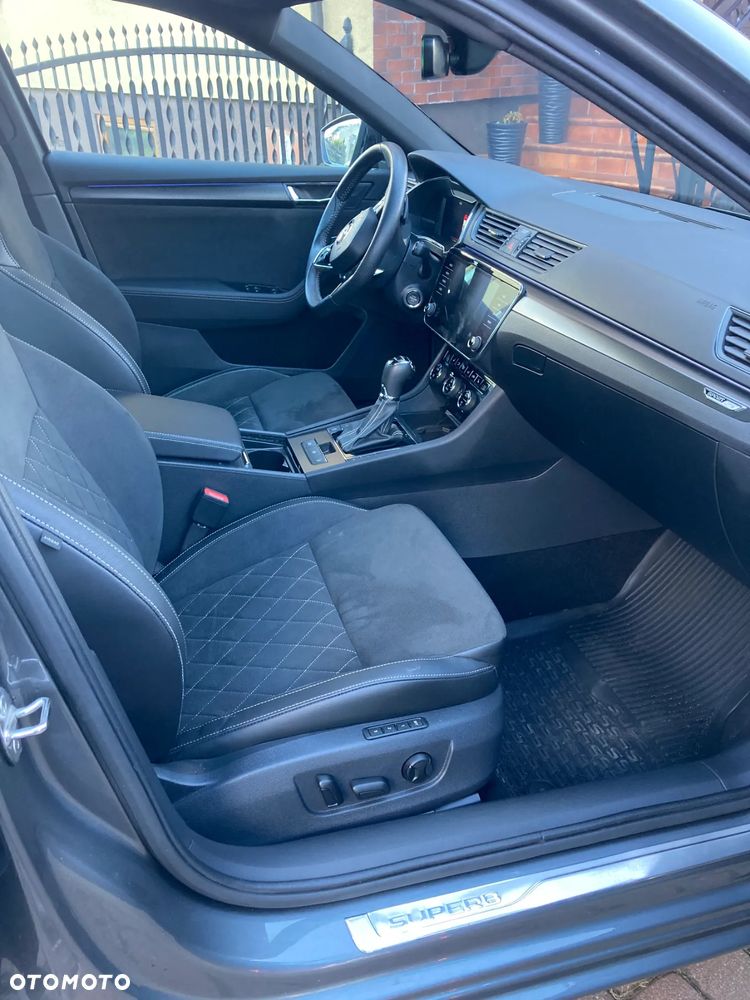 Skoda Superb 2.0 TSI 4x4 Sportline DSG - 8