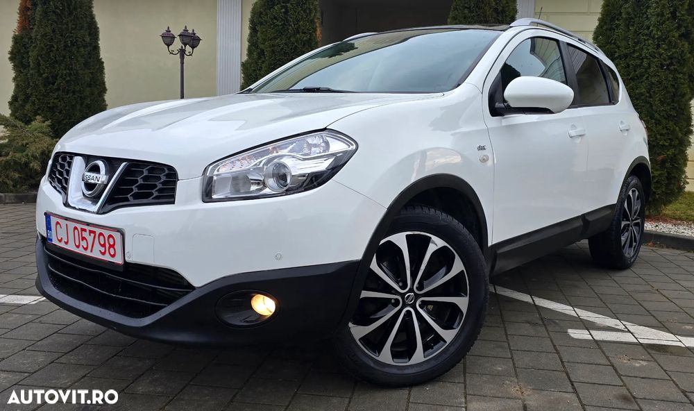 Nissan Qashqai 2.0 DCI 4 x 4 DPF Aut tekna - 1