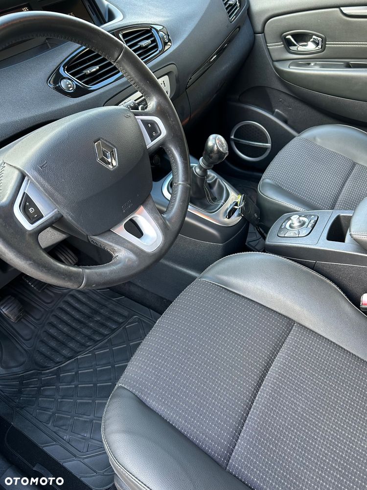 Renault Scenic - 8