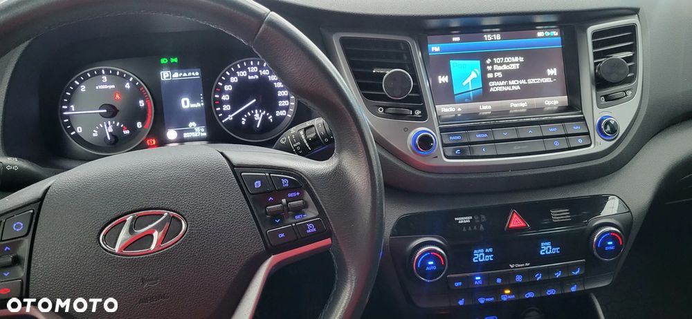 Hyundai Tucson 2.0 CRDi 4WD Automatik Advantage - 6