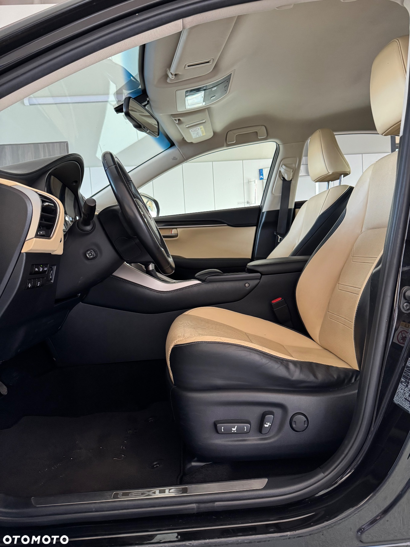 Lexus NX 300h Prestige AWD - 15