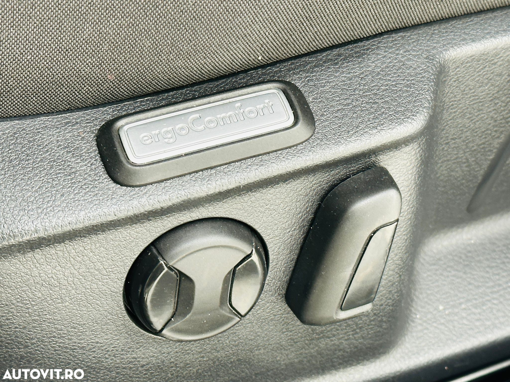 Volkswagen Passat - 15