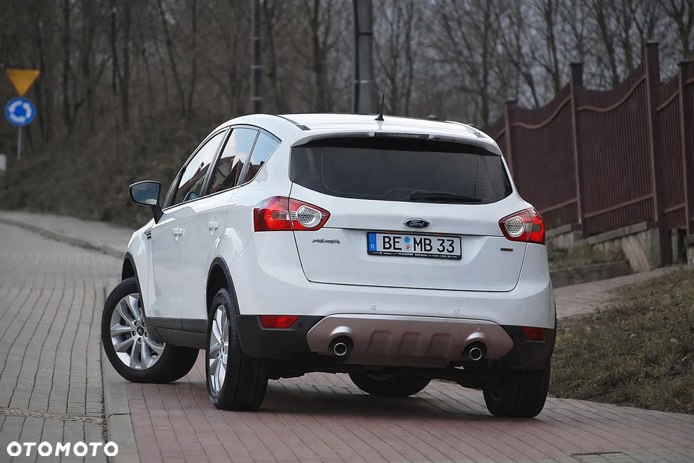 Ford Kuga 2.0 TDCi 4x4 Titanium - 2