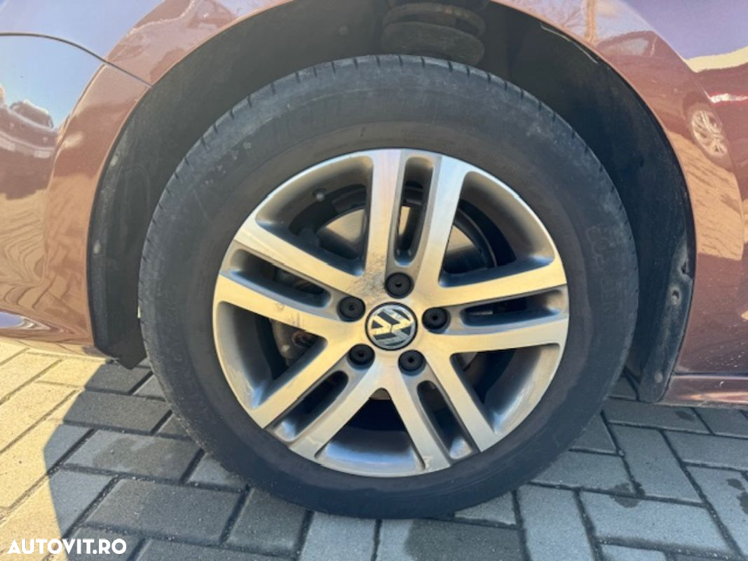 Volkswagen Jetta - 4