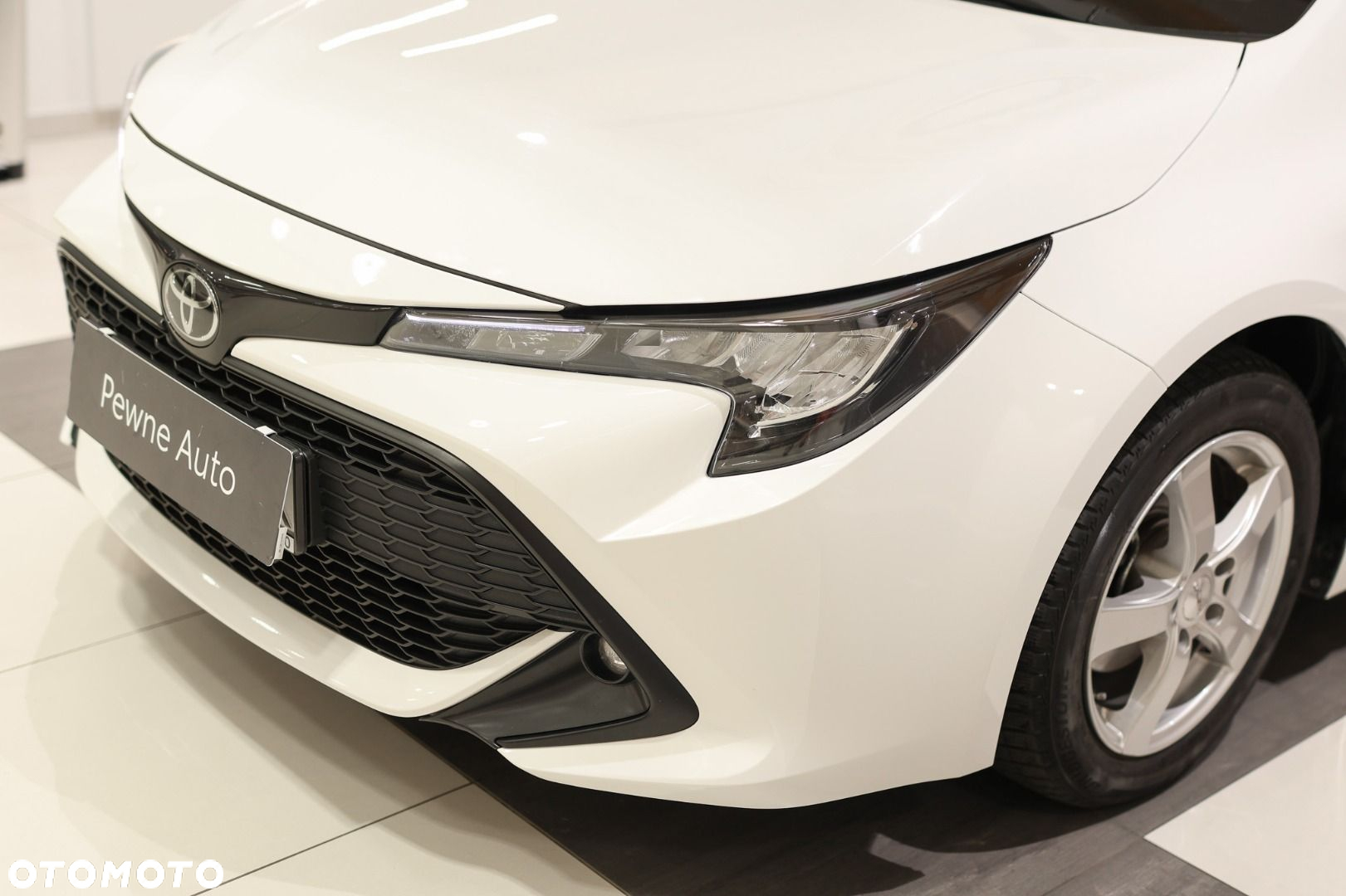 Toyota Corolla - 23