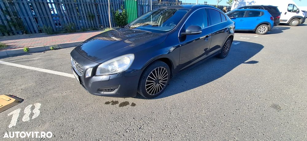Volvo S60 - 1