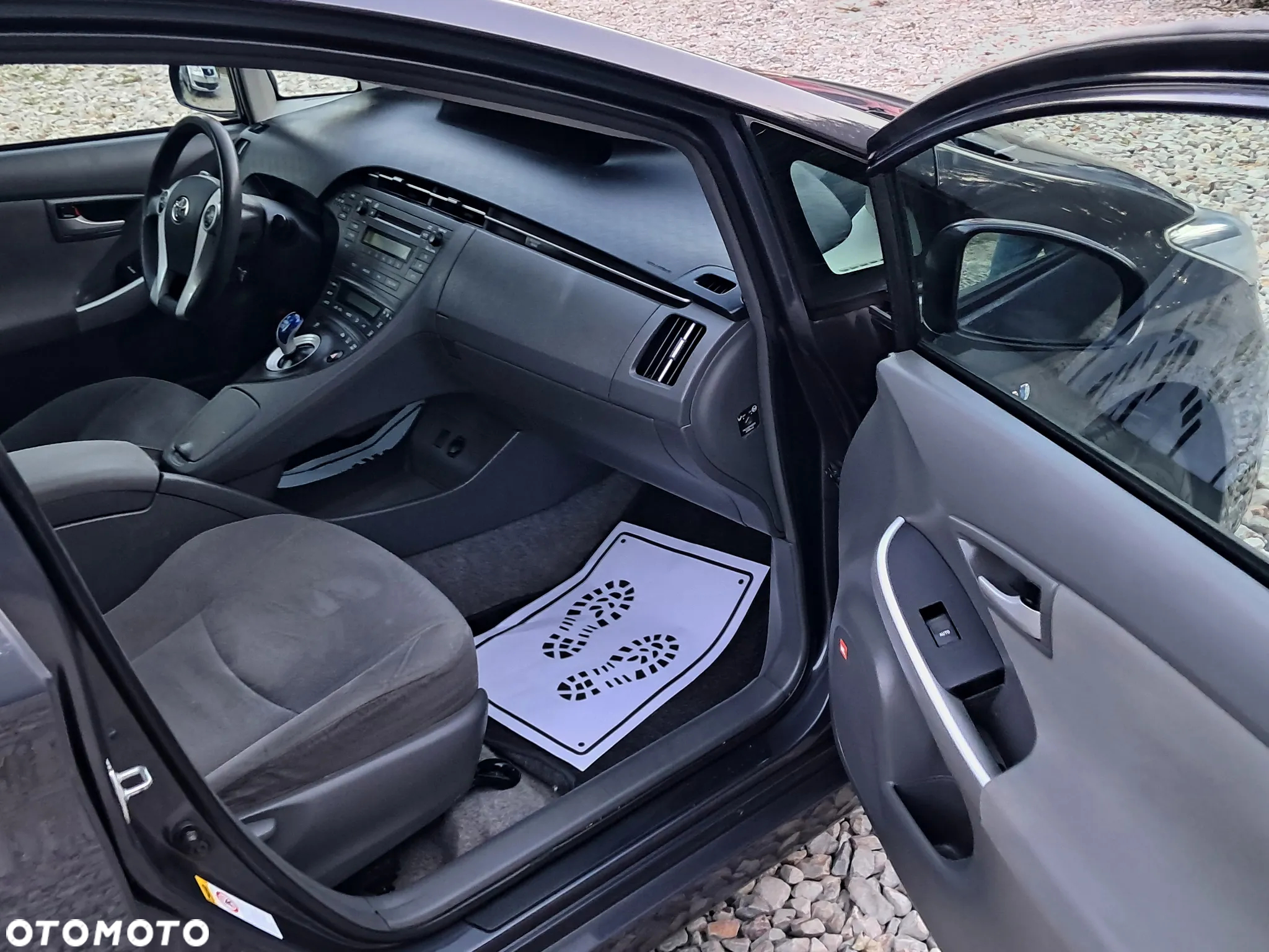 Toyota Prius Plug-in 1.8 HSD Premium - 17