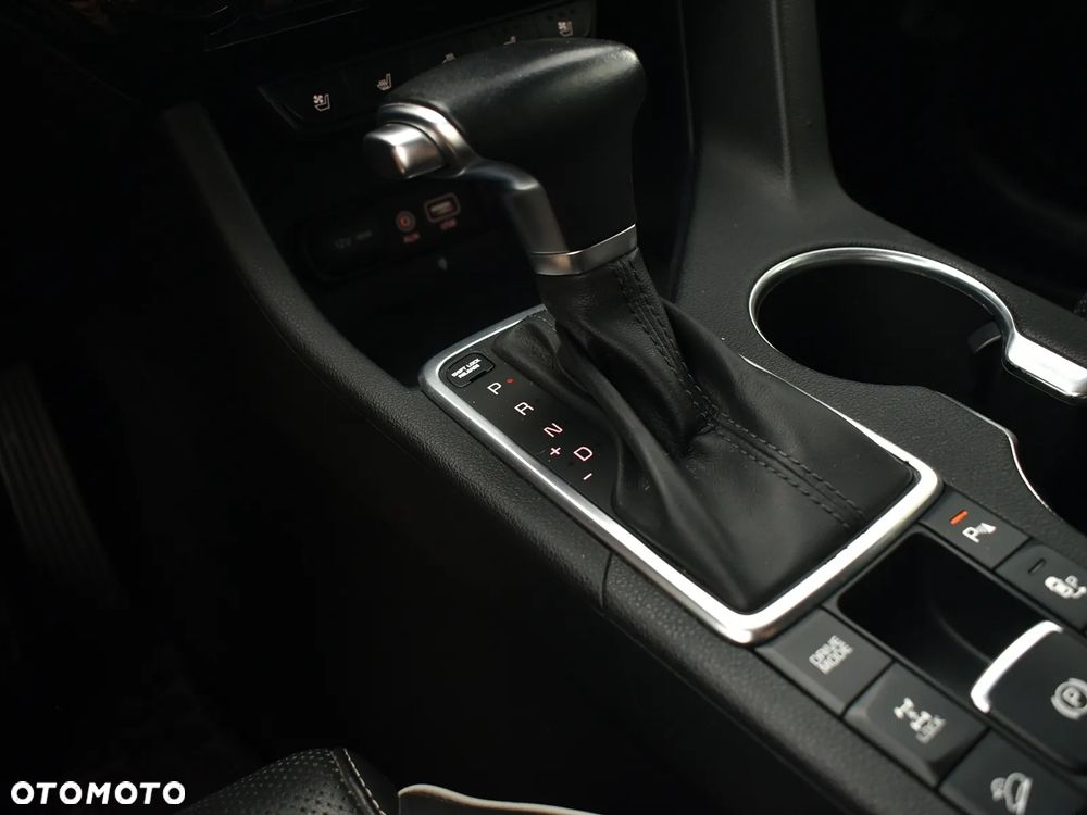 Kia Sportage 2,0 CRDI AWD Platinum - 29