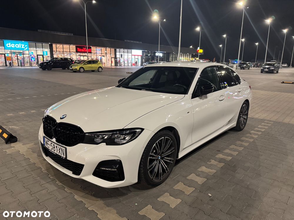 BMW Seria 3 330i M Sport sport - 9