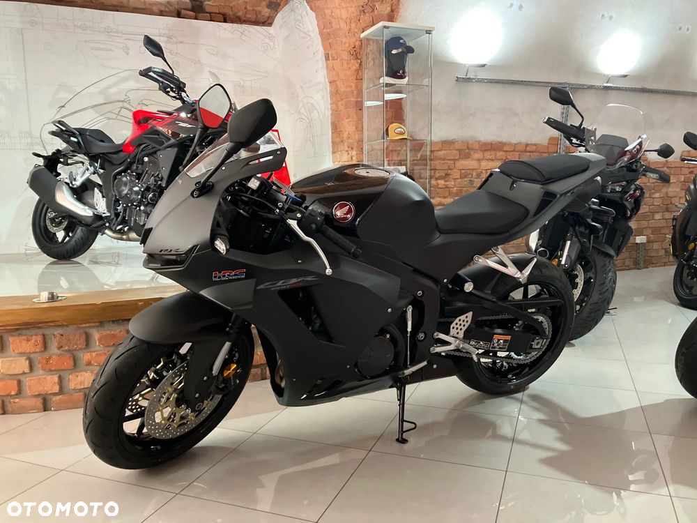 Honda CBR - 1
