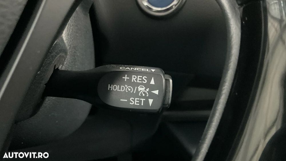 Toyota C-HR 1.8 HSD 122 CP 4x2 CVT Core - 23