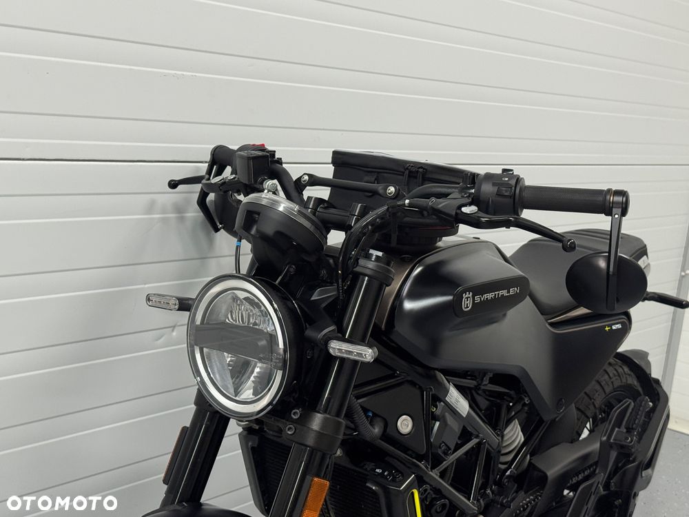 Husqvarna Svartpilen - 19