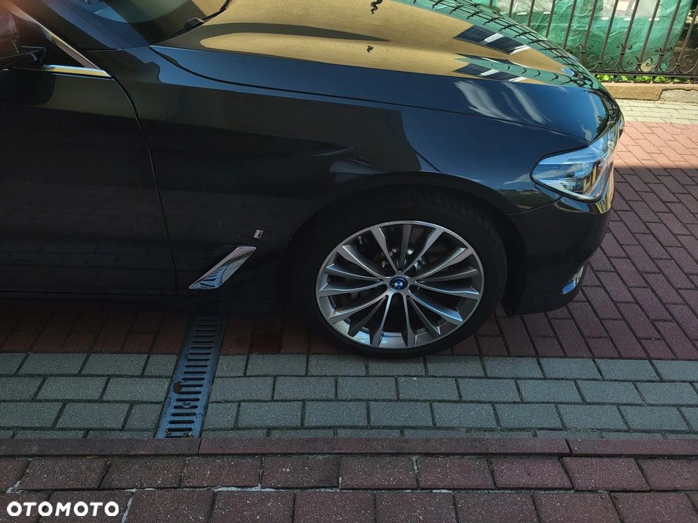 BMW Seria 5 530e iPerformance Luxury Line - 27