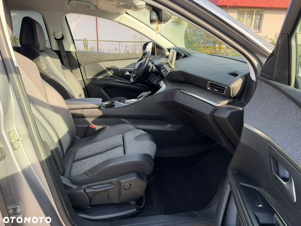 Peugeot 5008 - 21