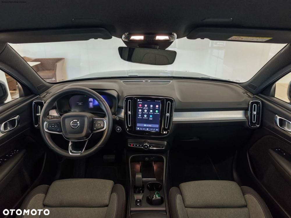 Volvo Xc 40 2023 photo 2