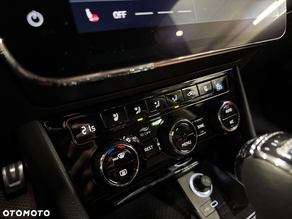 Skoda Superb 2.0 TSI L&K DSG - 22