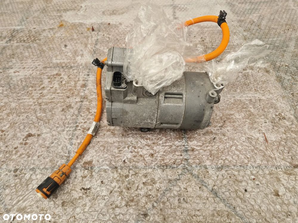 Bmw i3 Kompresor Klimatyzacji Sprężarka 64526830620 2018