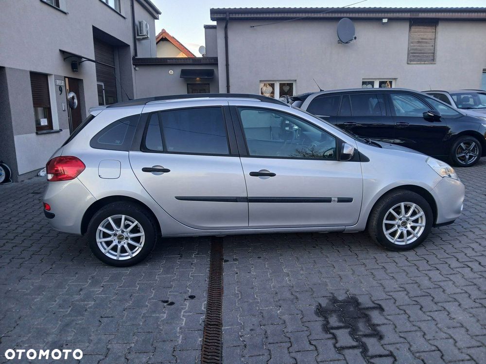Renault Clio 1.2 16V Life - 8