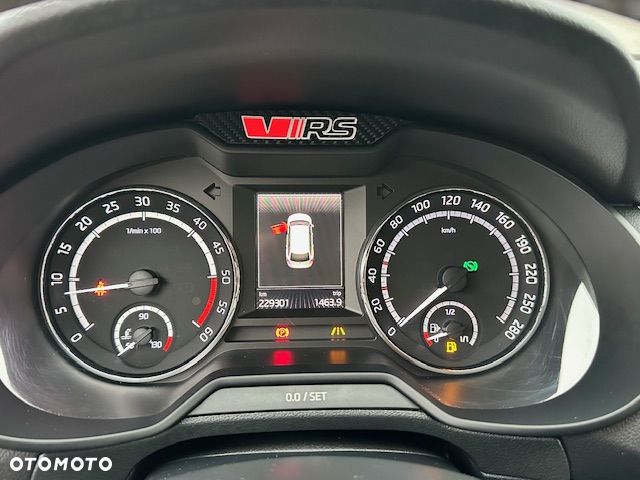 Skoda Octavia 2.0 TDI DSG RS - 12