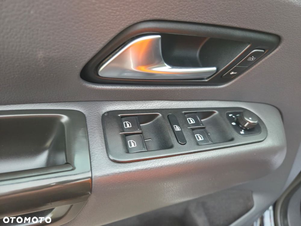 Volkswagen Amarok - 18