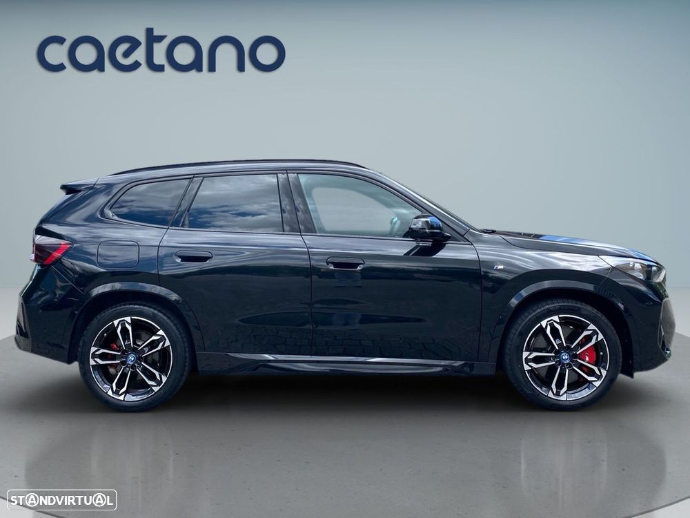 BMW iX1 eDrive20 Pack Desportivo M Pro - 23