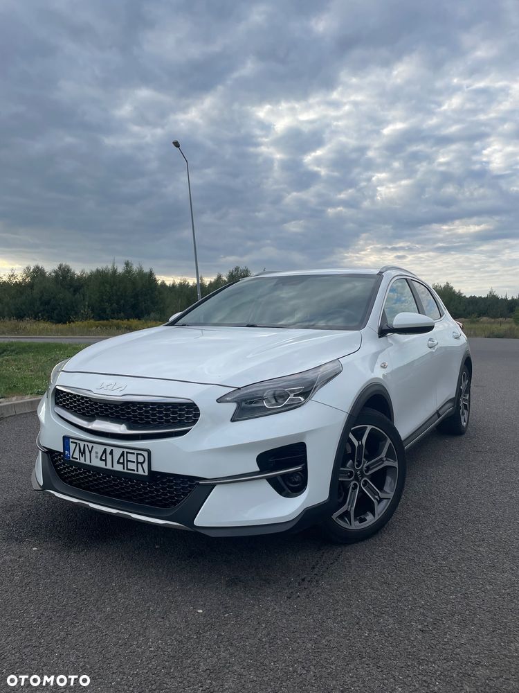 Kia XCeed 1.5 T-GDI Business Line DCT - 1