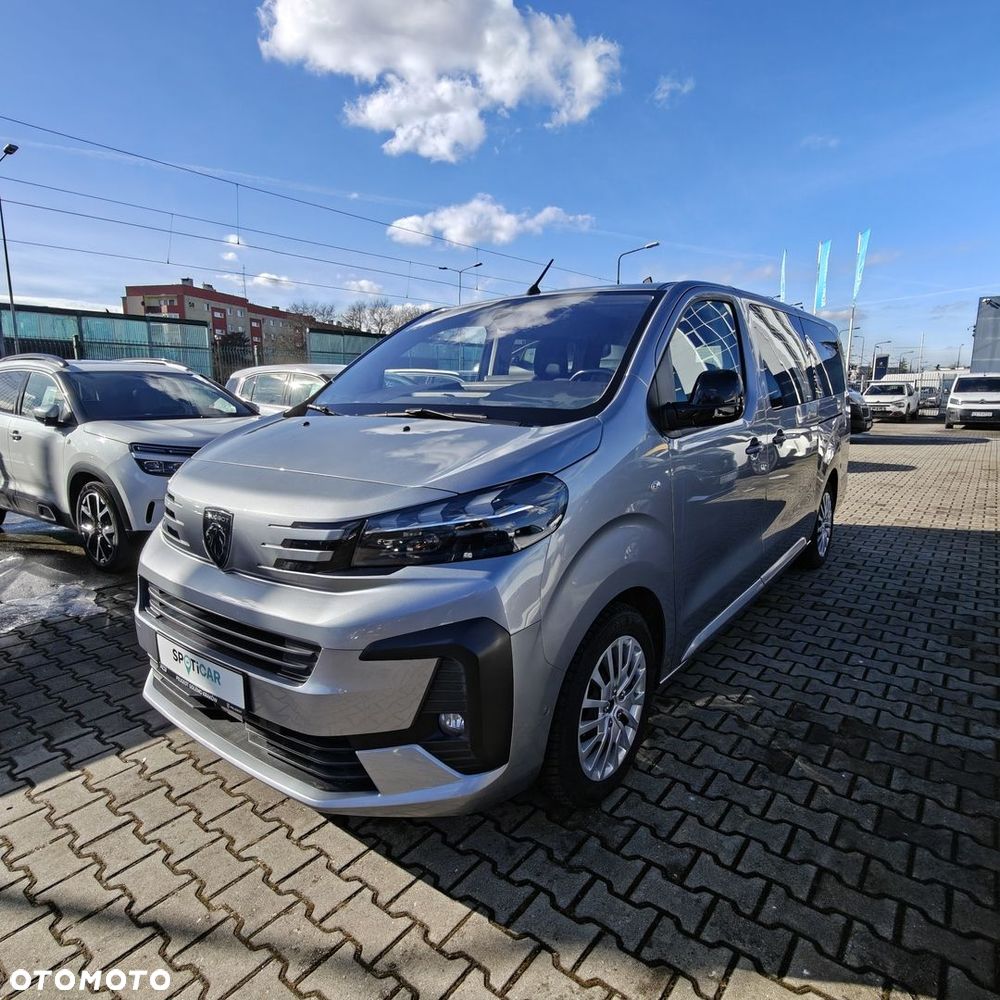 Peugeot Traveller - 2