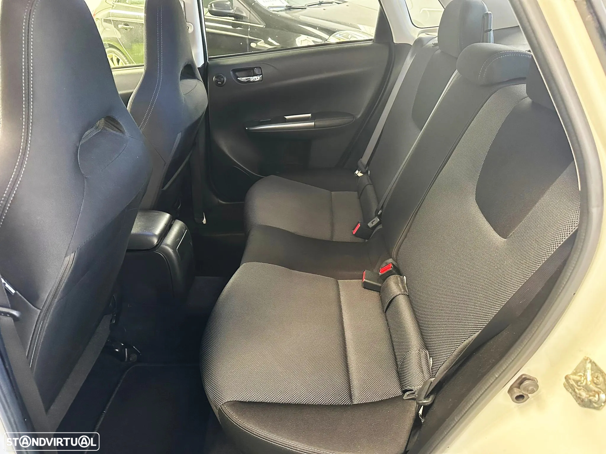 Subaru Impreza 2.5 WRX STi - 15