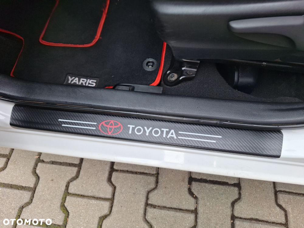 Toyota Yaris - 4